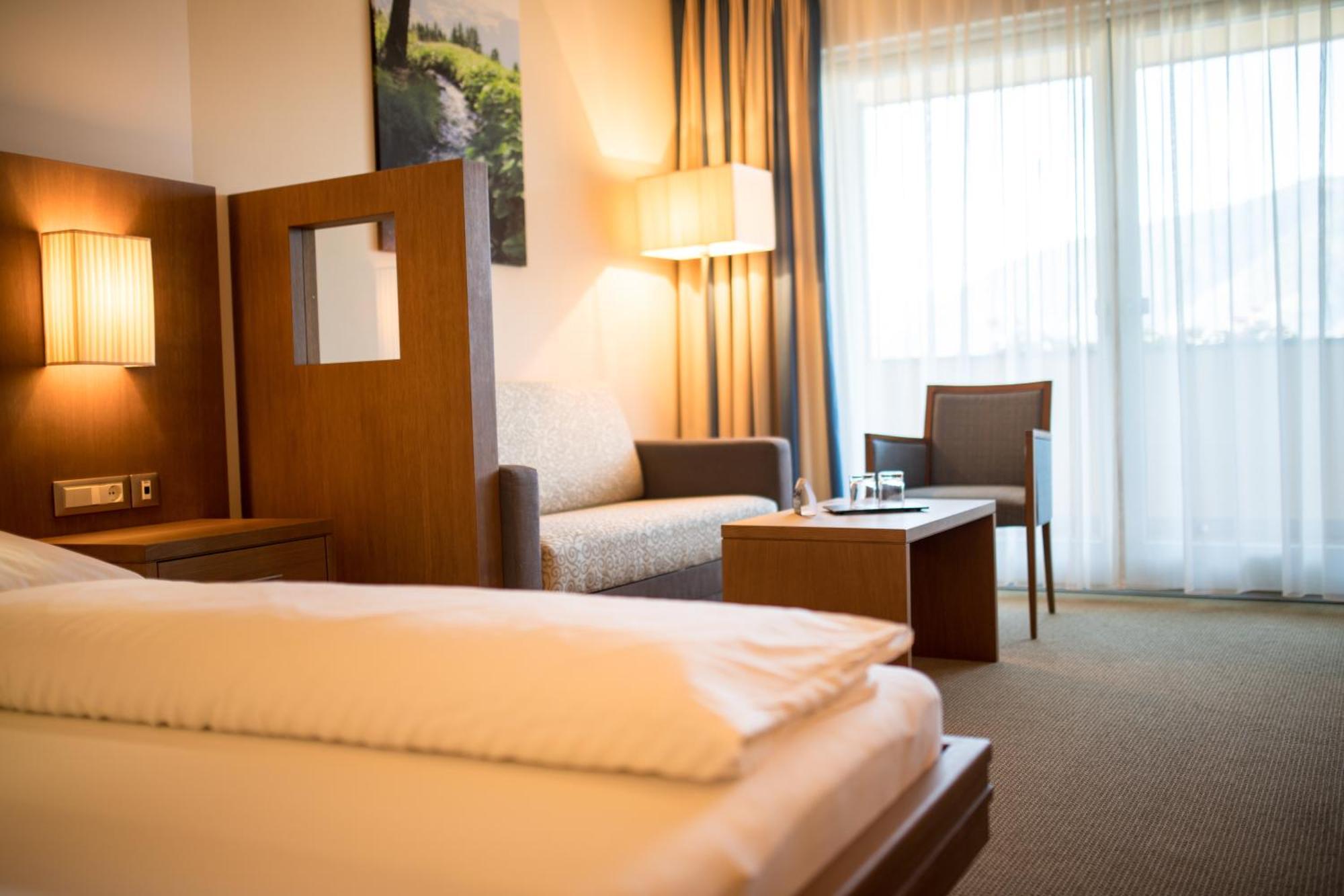 Hilburger Hotel Schenna Buitenkant foto